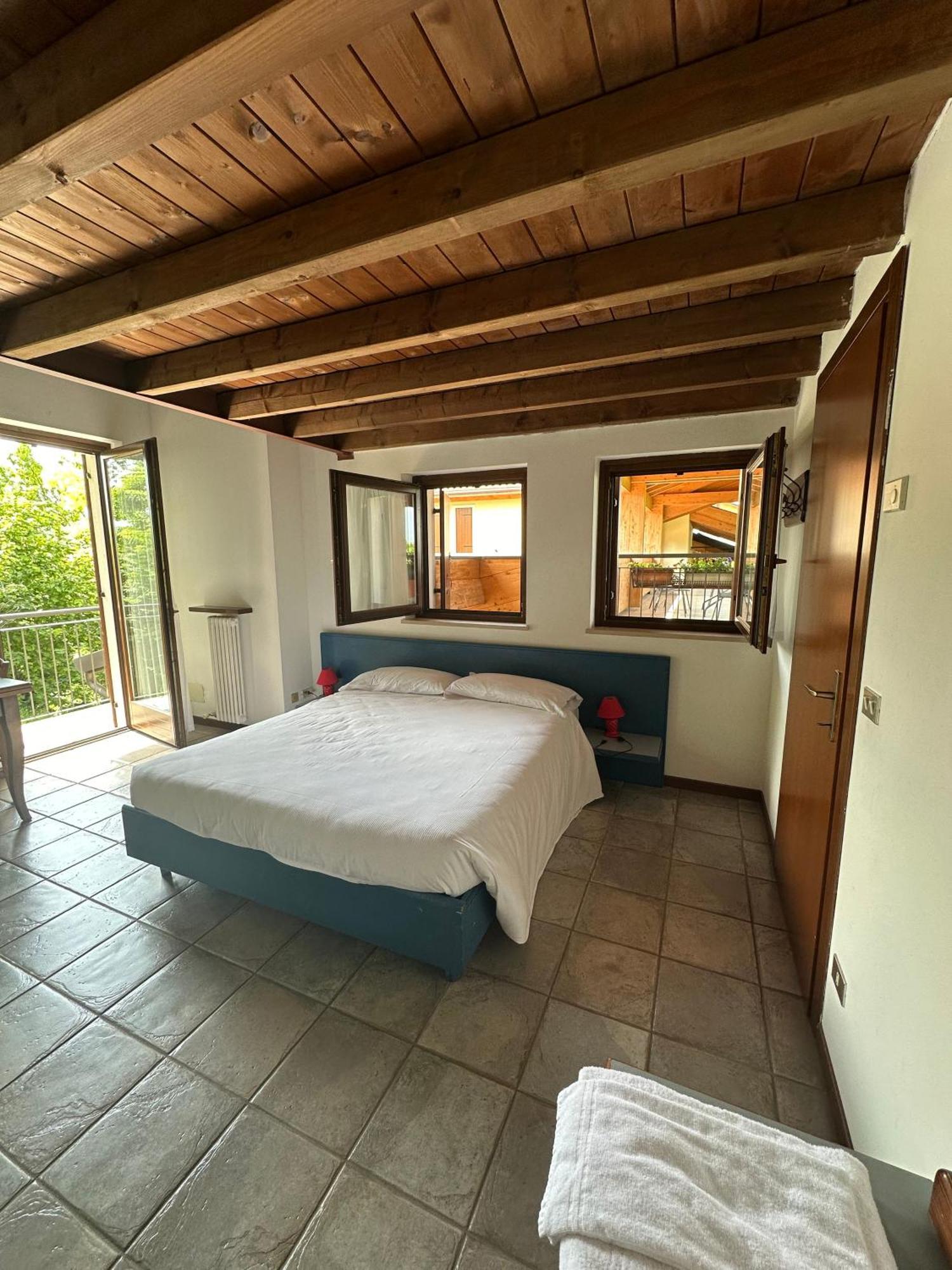 Agriturismo Fioravante ซานเปียโตร อิน กาเรียโน ภายนอก รูปภาพ